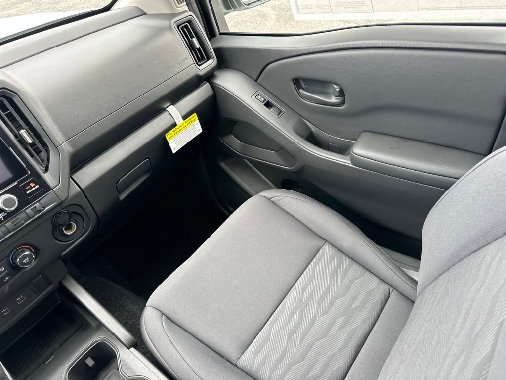 2025 Nissan Frontier S photo