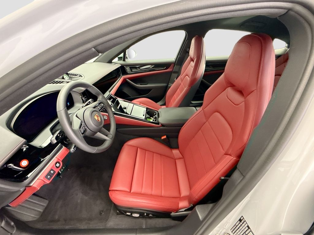 Thumbnail: 2026 Porsche Panamera - 5