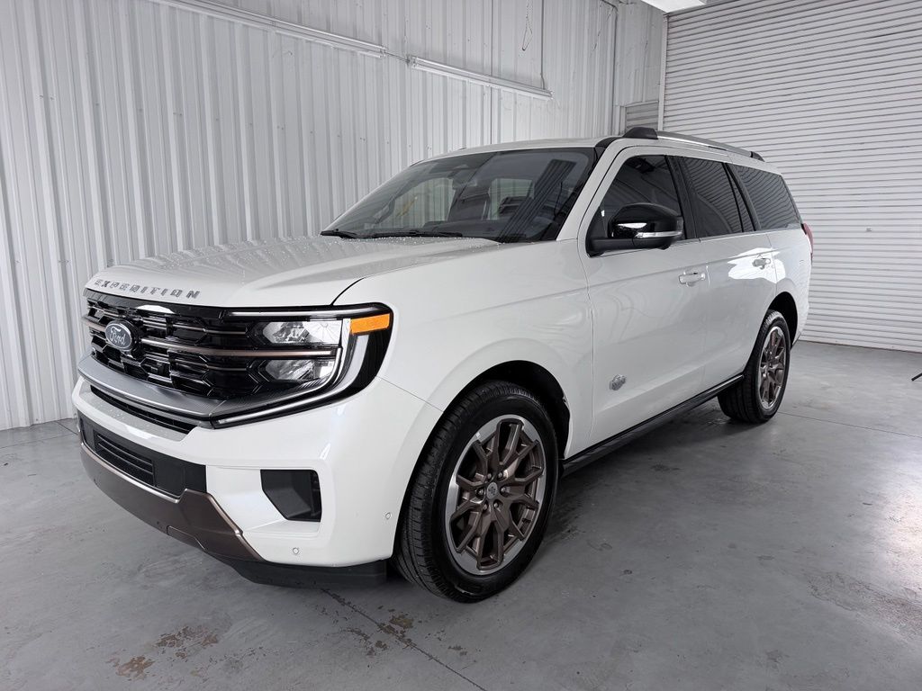 Star White Metallic Tri-Coat 2025 Ford Expedition SUV / Crossover Four-Wheel Drive Automatic