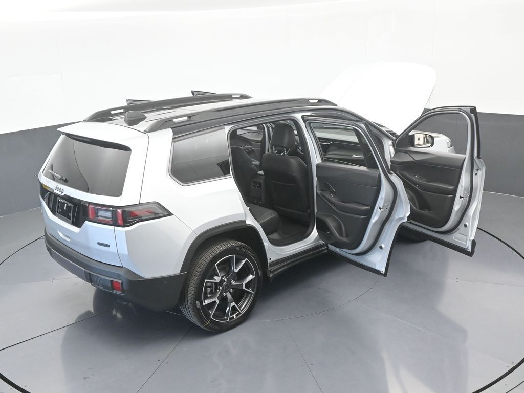 New 2026 Silver Zynith Clearcoat Jeep Overland image 68