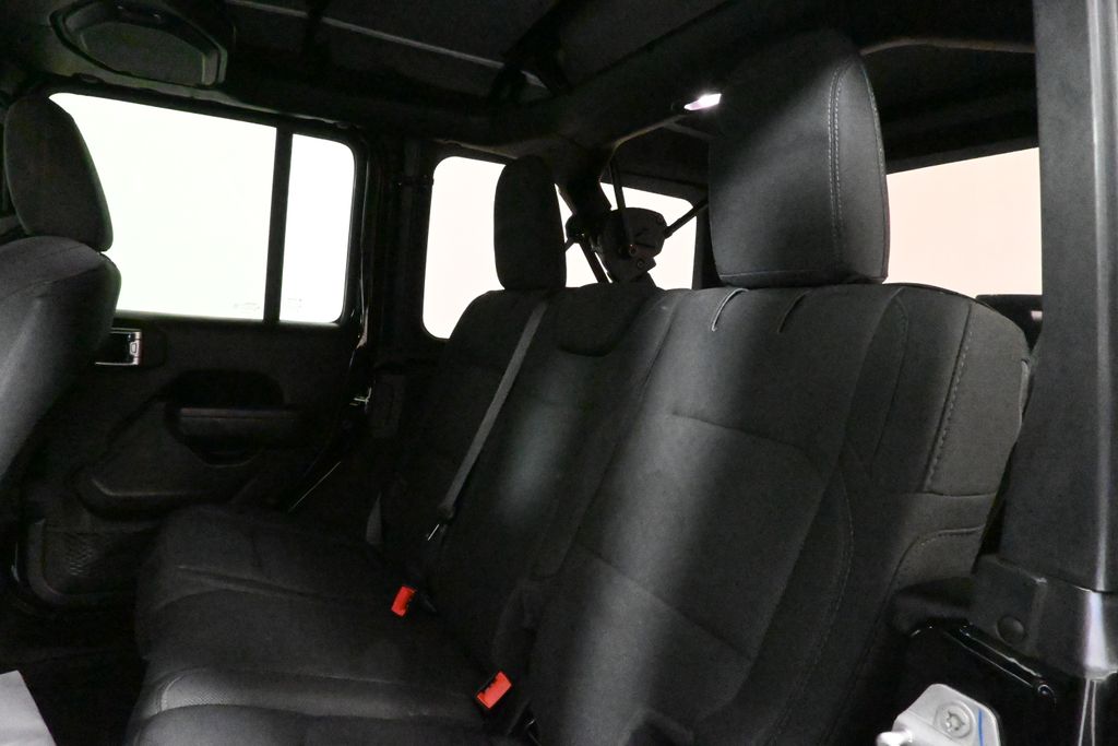 2022 Jeep Wrangler Unlimited Willys 4