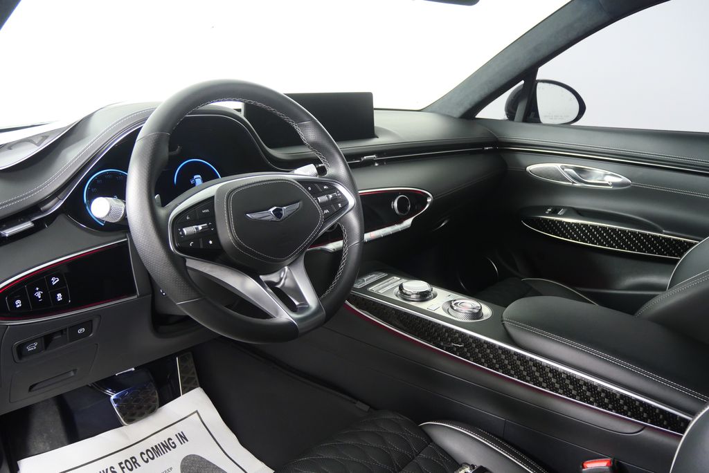 Thumbnail: 2024 Genesis GV70 - 13