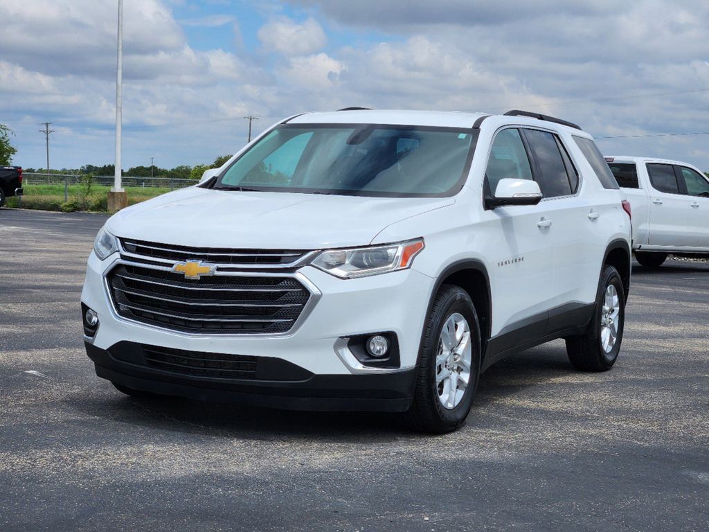 2021 Chevrolet Traverse LT Leather 3