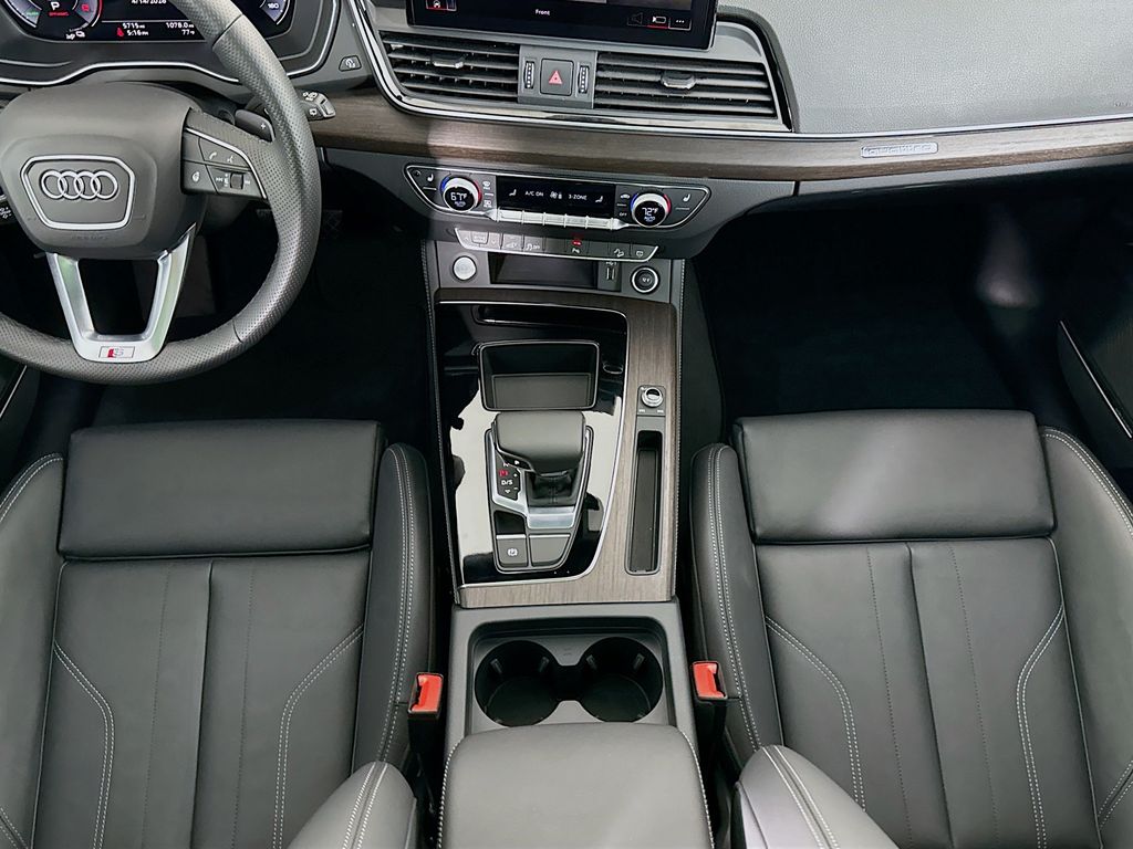 Thumbnail: 2025 Audi Q5 - 16