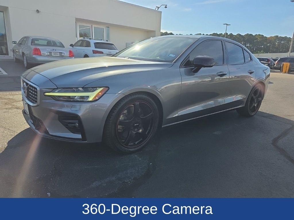 2019 Volvo S60 T6 R-Design