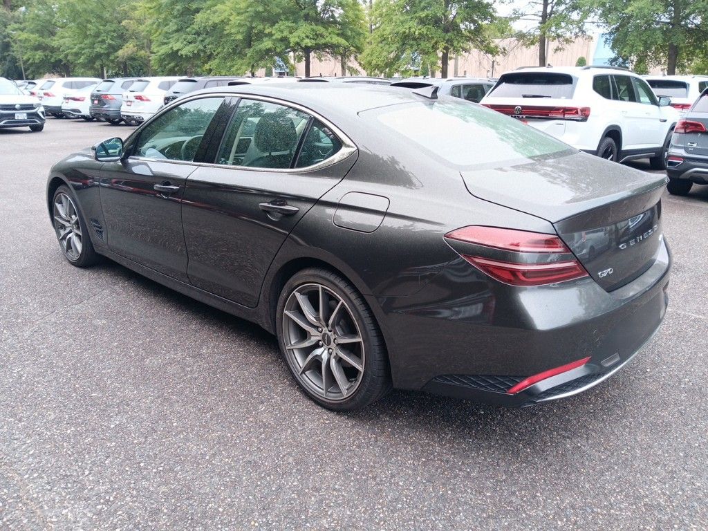 2023 Genesis G70 2.0T 6