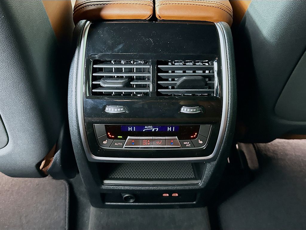 Thumbnail: 2026 BMW X5 - 18