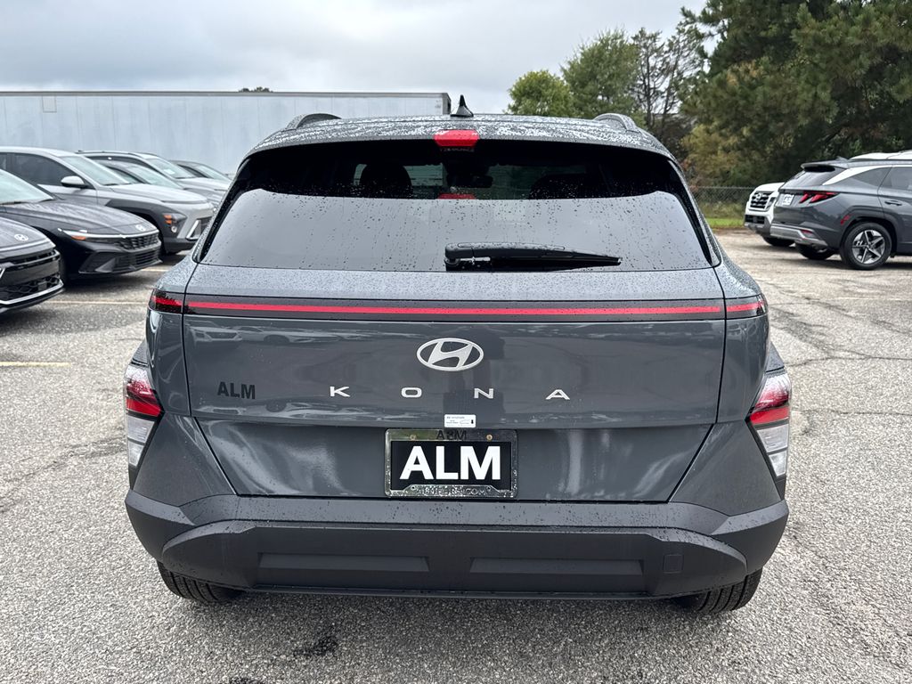 2026 Hyundai Kona SEL photo 3