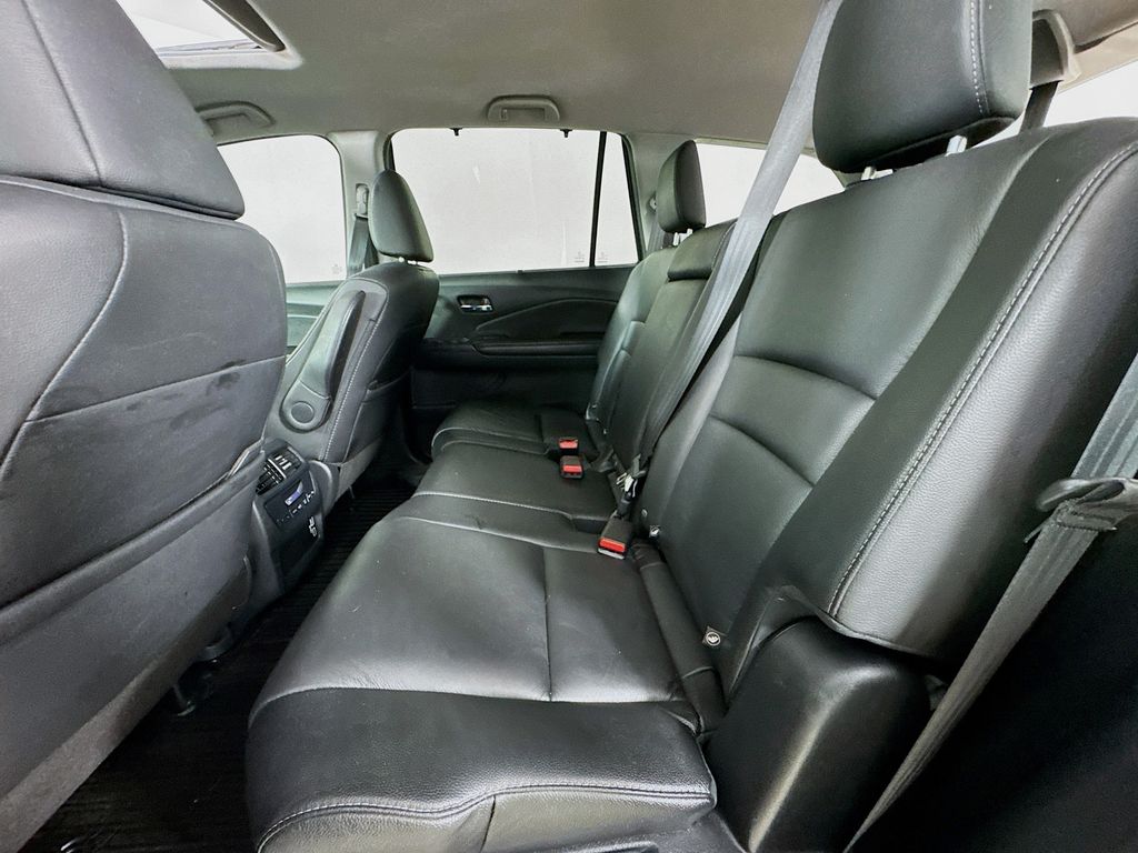 Used Car 2022 Honda Pilot  Special Edition For Sale Under $30,000 In Austin, Texas