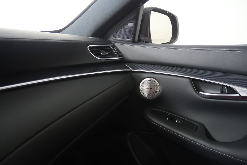 Thumbnail: 2025 INFINITI QX50 - 30