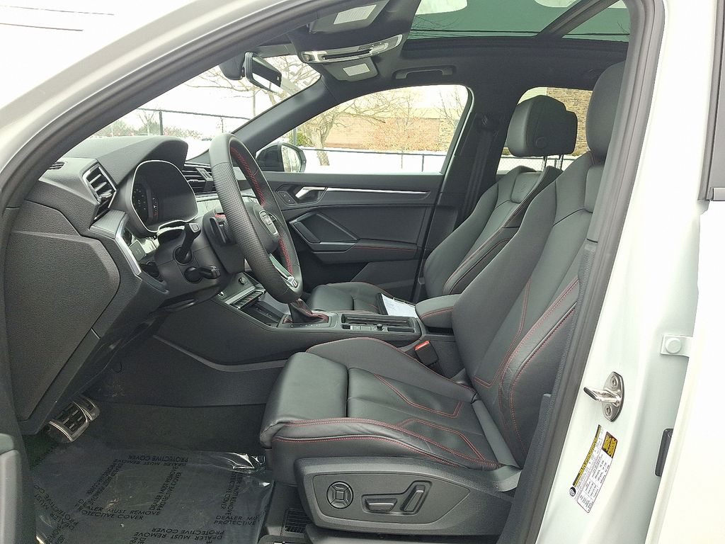 Thumbnail: 2025 Audi Q3 - 14