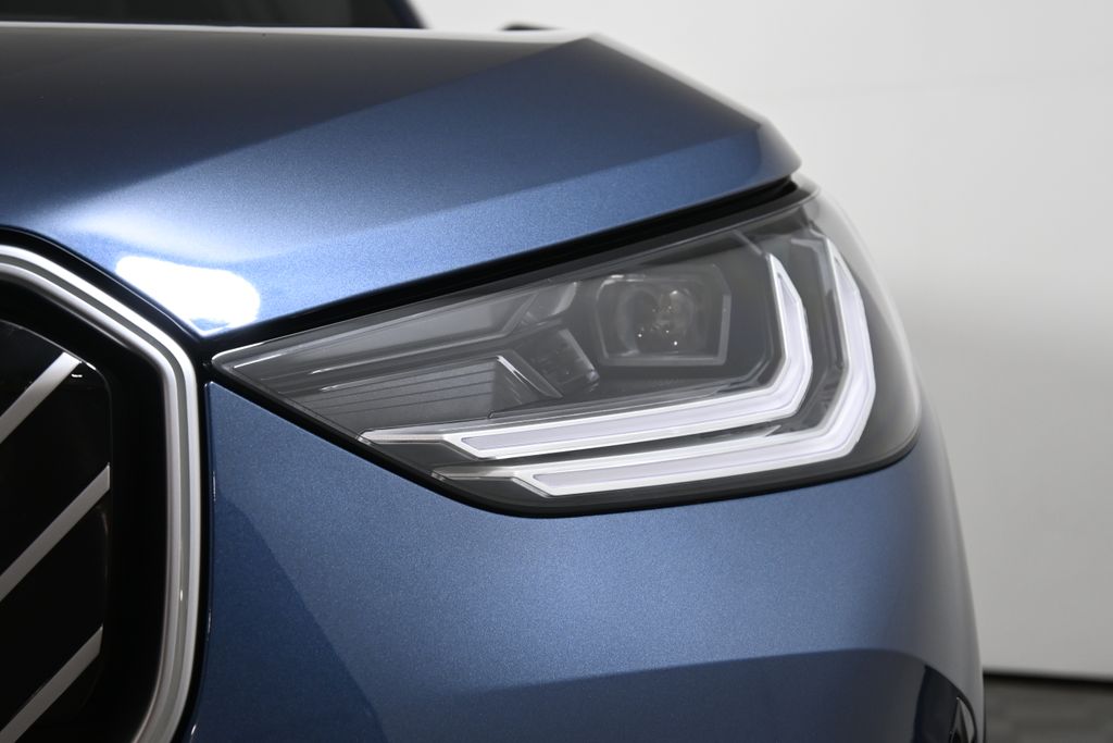 Thumbnail: 2026 BMW X3 - 11