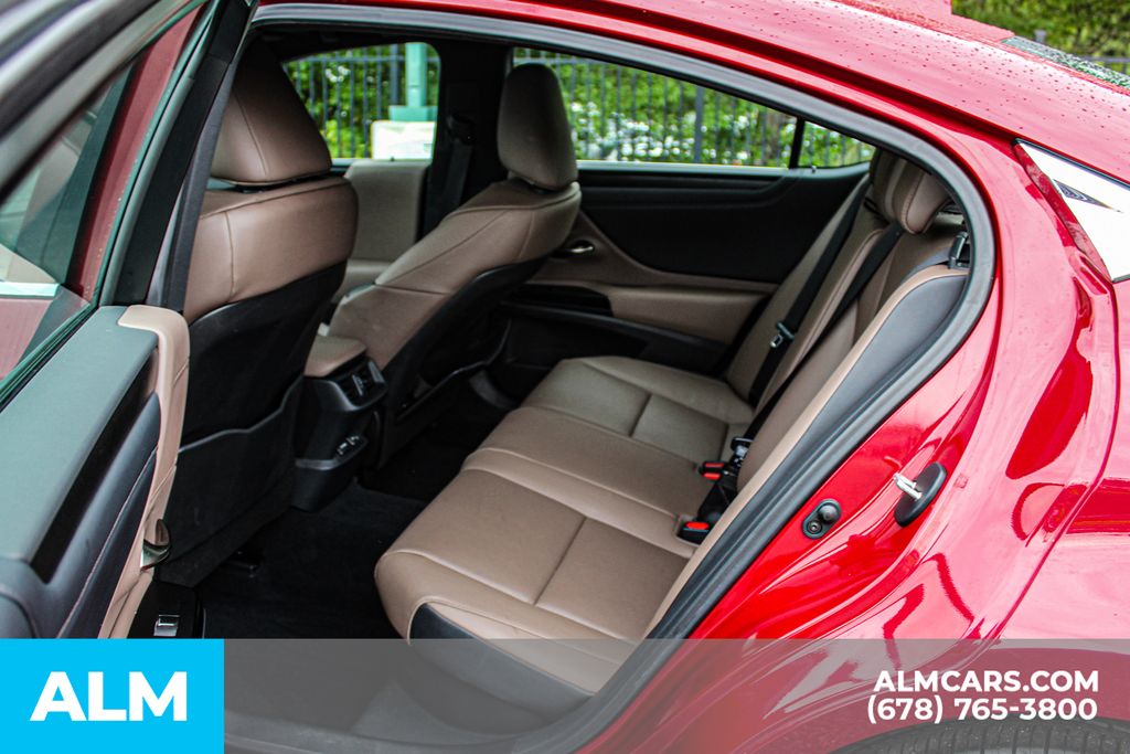 Used 2025 Red Lexus 300h image 18