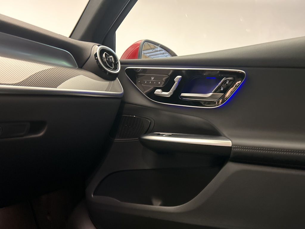 Thumbnail: 2026 Mercedes-Benz GLC - 20