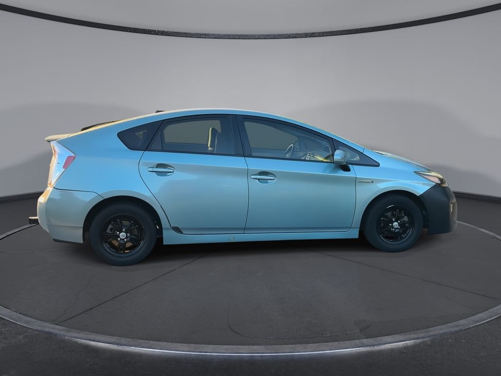 Thumbnail: 2014 Toyota Prius - 9