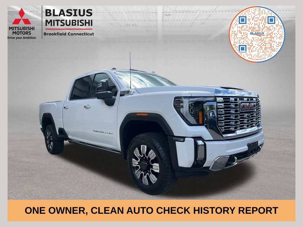 White Frost Tricoat 2024 GMC Sierra 2500HD Pickup Truck Four-Wheel Drive Automatic