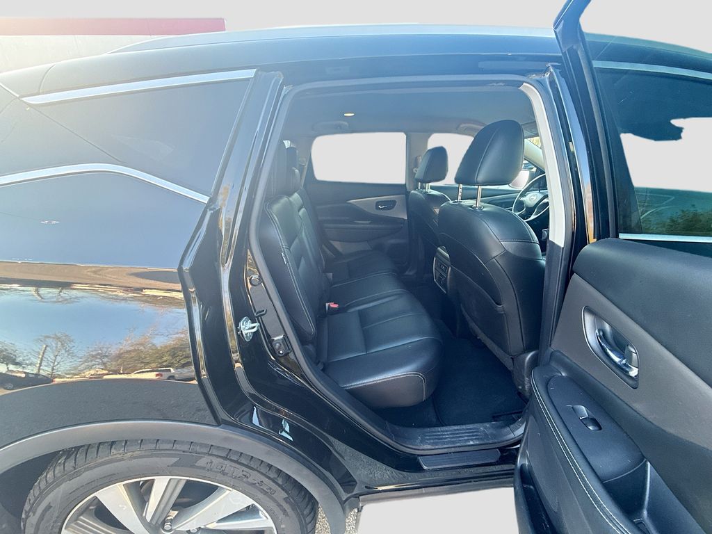 2020 Nissan Murano SL Black at Community Toyota