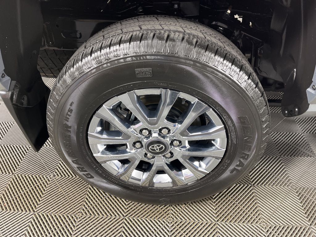 Thumbnail: 2024 Toyota Tacoma - 13