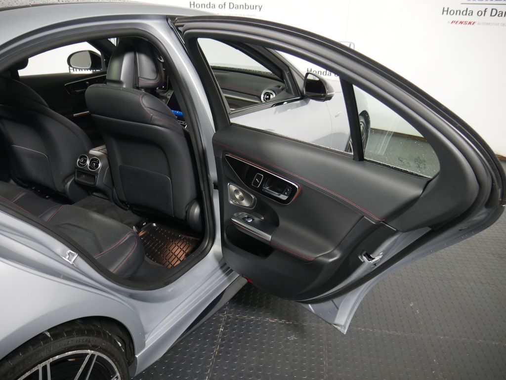 Thumbnail: 2023 Mercedes-Benz C-Class - 8