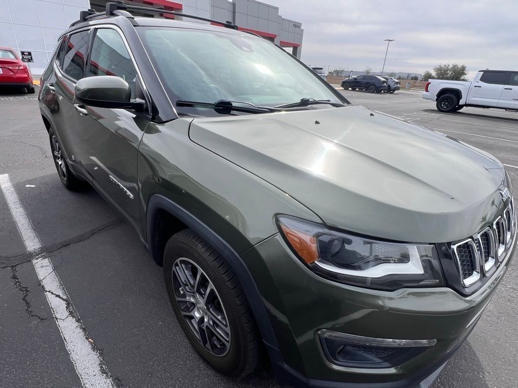 Thumbnail: 2018 Jeep Compass - 3