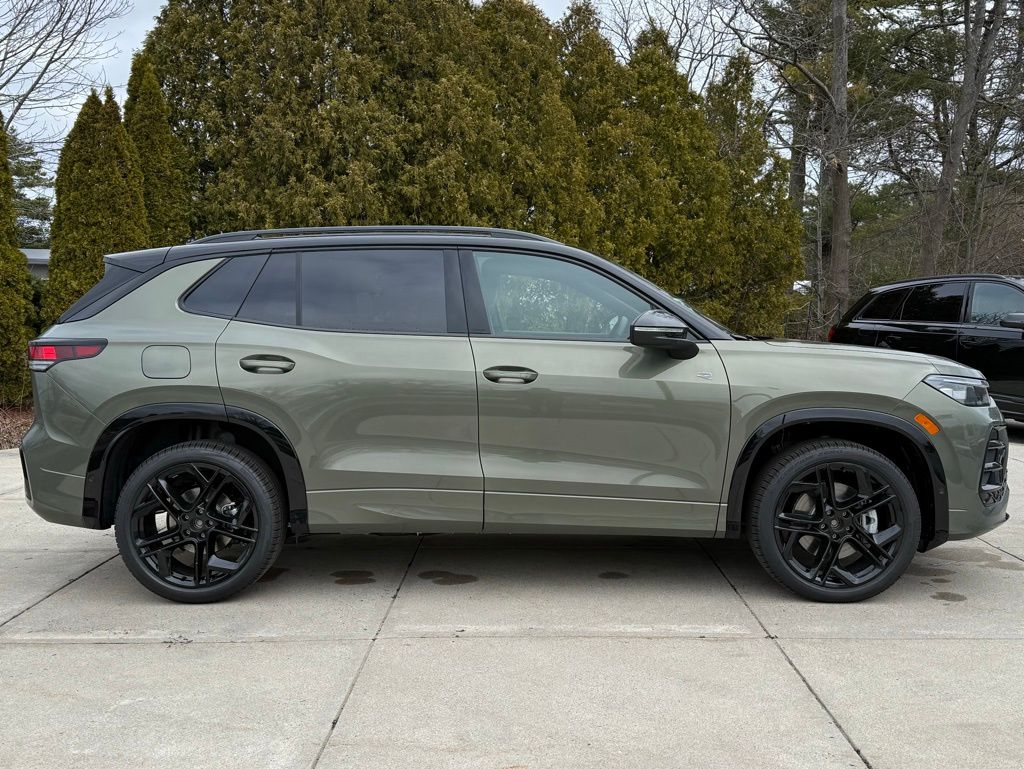 New 2026 Green Volkswagen 2.0T SE R-Line Black image 7