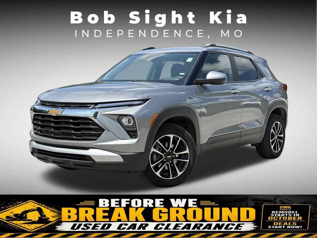Sterling Gray Metallic 2025 Chevrolet Trailblazer SUV / Crossover Four-Wheel Drive 9-Speed Automatic