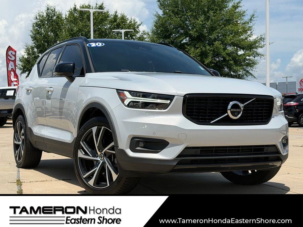 2020 Volvo XC40 T5 R-Design AWD