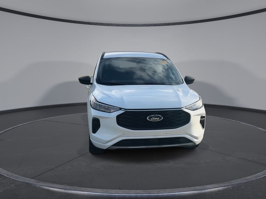 Thumbnail: 2023 Ford Escape - 3