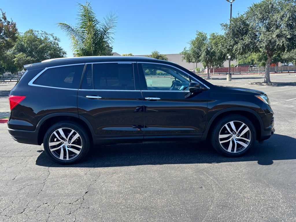 Thumbnail: 2016 Honda Pilot - 4