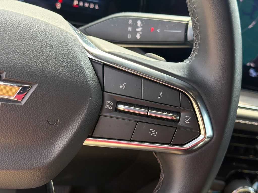 Used 2025 Sterling Gray Metallic Chevrolet LT image 25