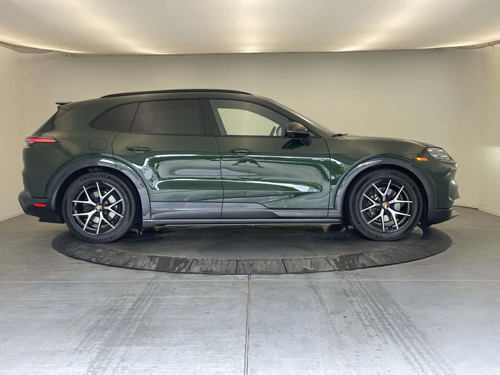 2026 Porsche Cayenne Base Green at Audi Porsche Sewickley