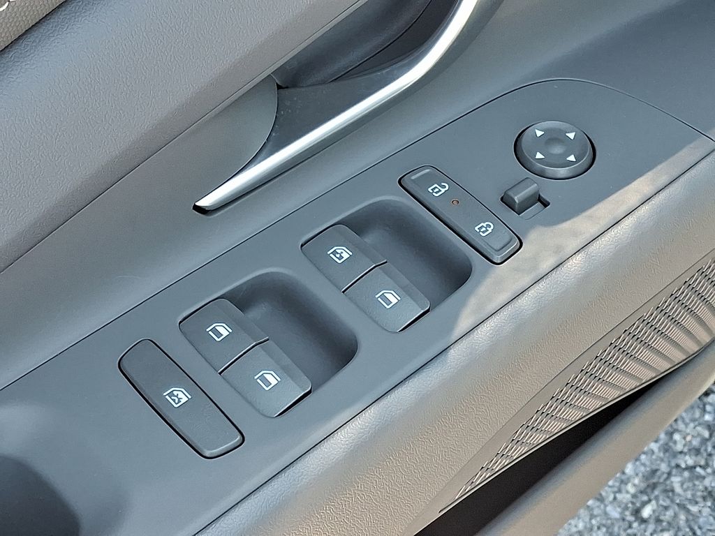 2026 Hyundai Elantra — photo 14