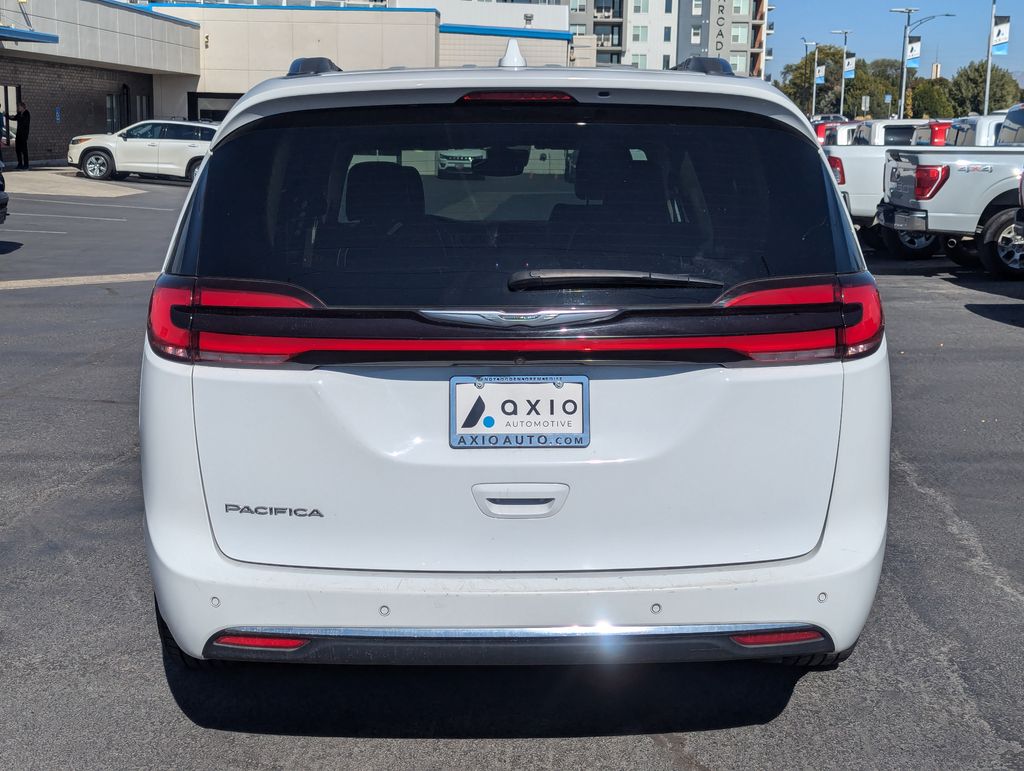 2021 Chrysler Pacifica Touring L 6