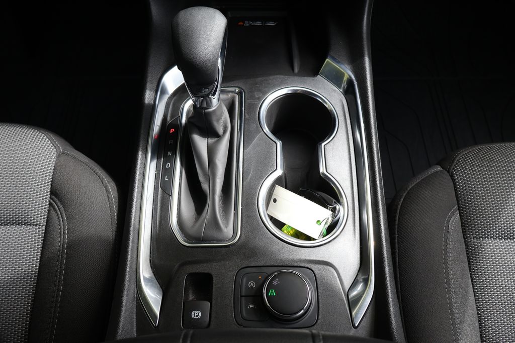 Thumbnail: 2023 Chevrolet Traverse - 22