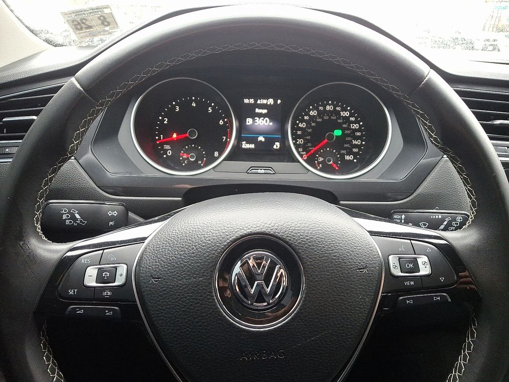Thumbnail: 2021 Volkswagen Tiguan - 19