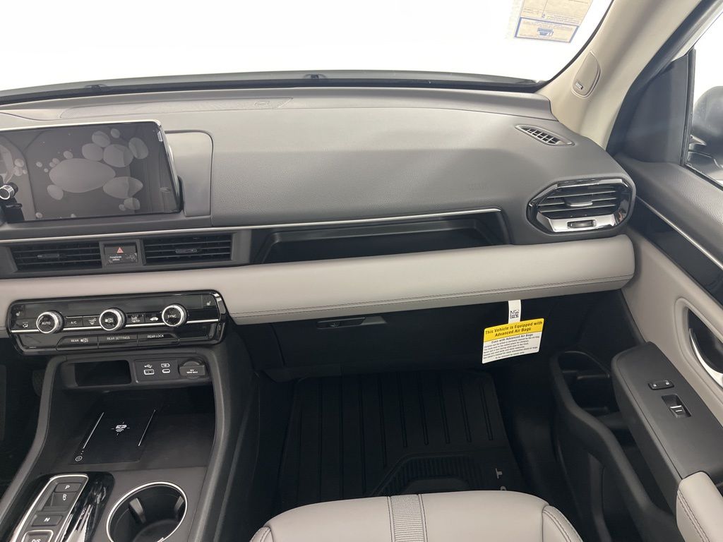 Thumbnail: 2025 Honda Pilot - 16
