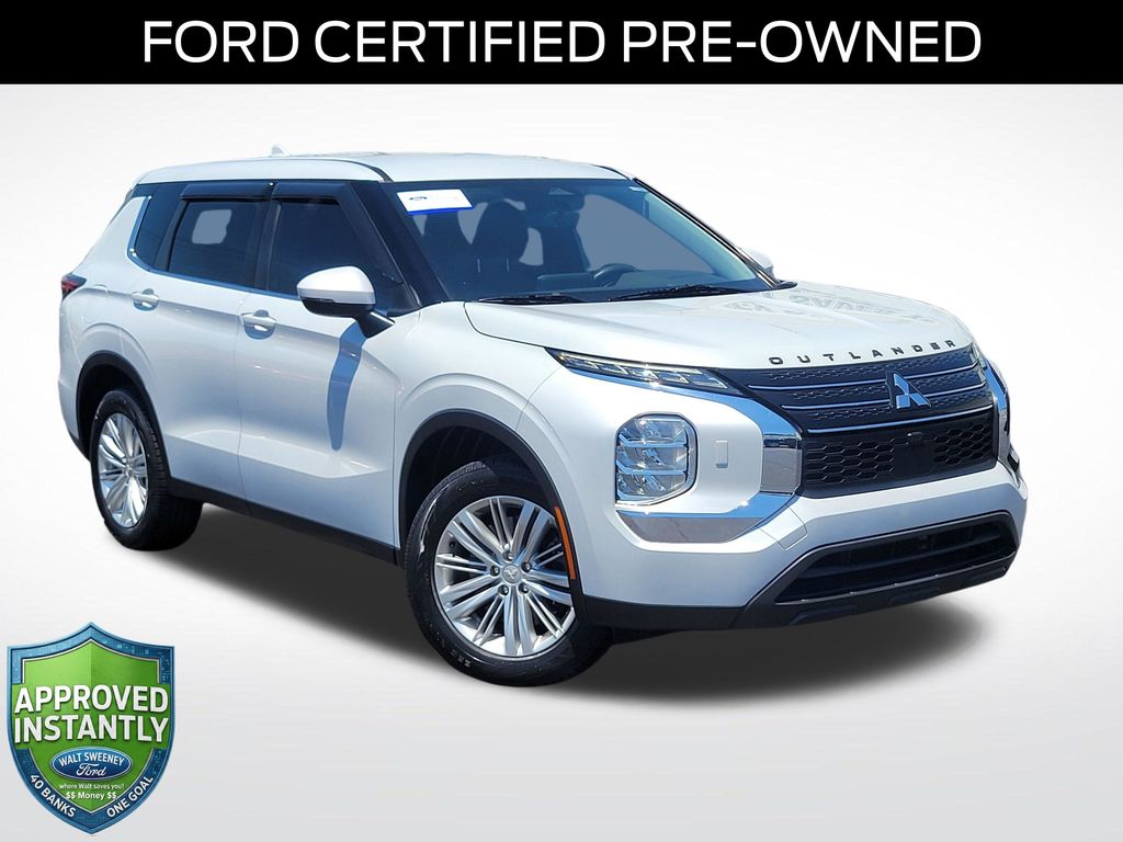 White Diamond 2022 Mitsubishi Outlander SUV / Crossover All-Wheel Drive Continuously Variable Transmission