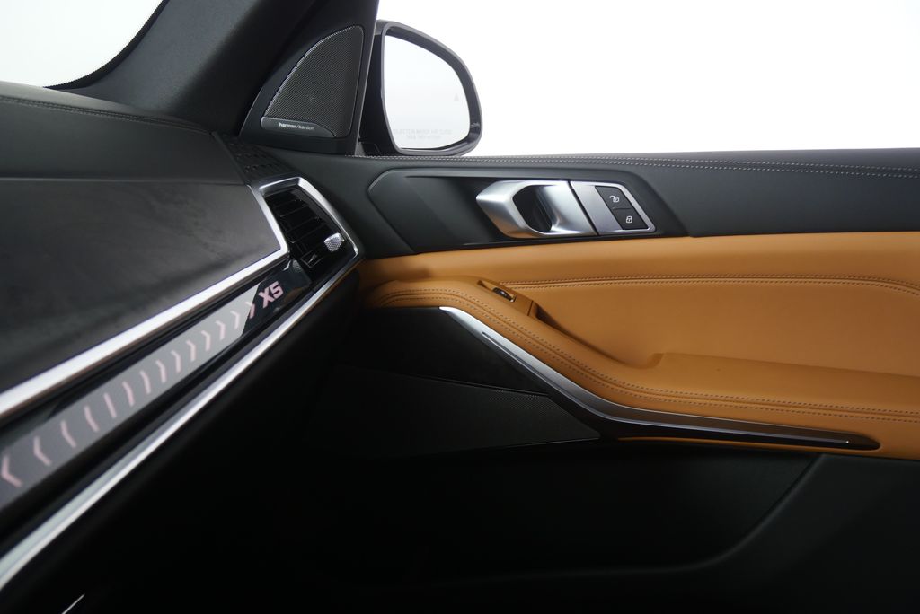 Thumbnail: 2026 BMW X5 - 22