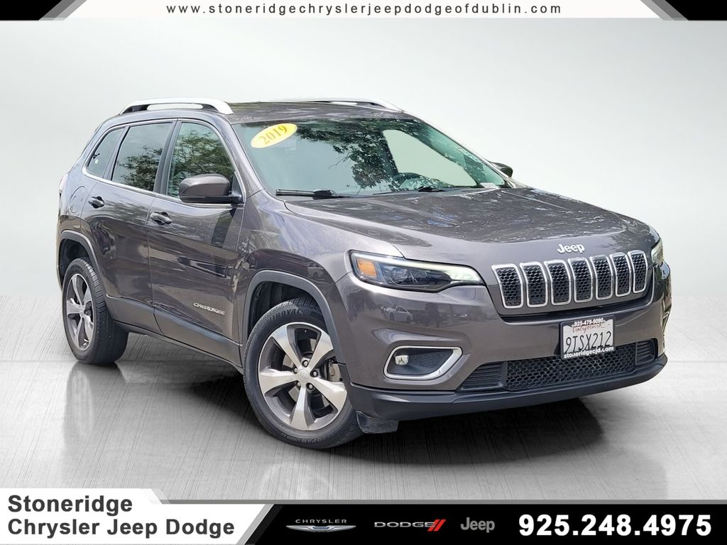 Gray (Granite Crystal Metallic Clearcoat) 2019 Jeep Cherokee SUV / Crossover Front-Wheel Drive 9-Speed Automatic