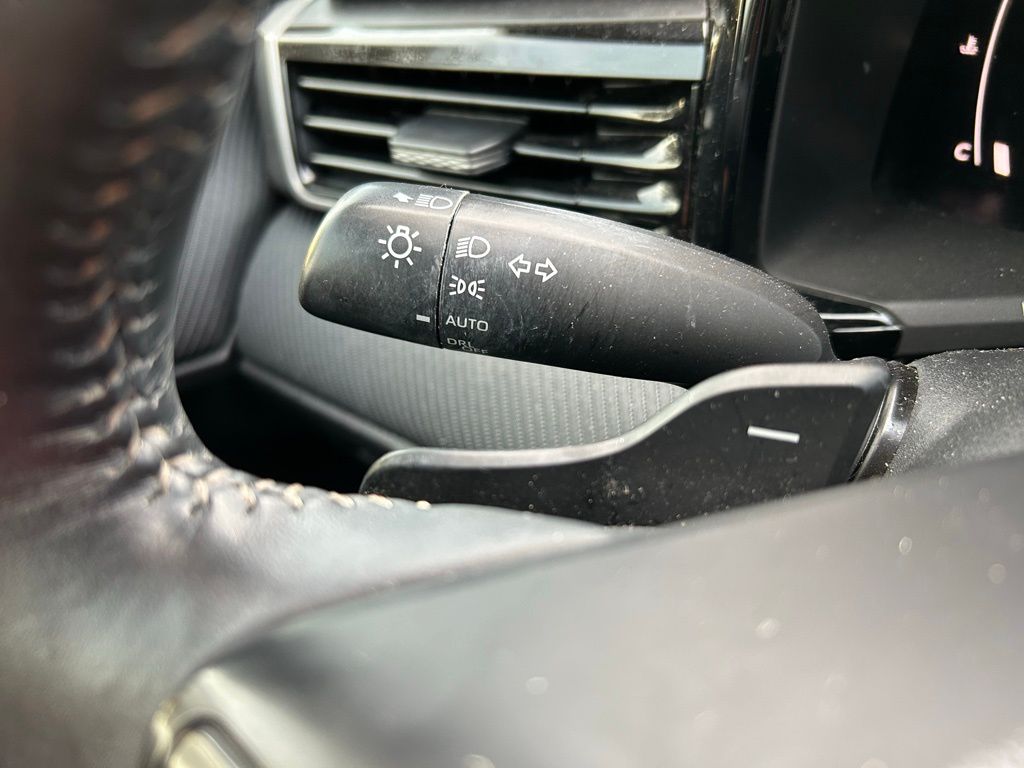 Thumbnail: 2025 Toyota Camry - 21