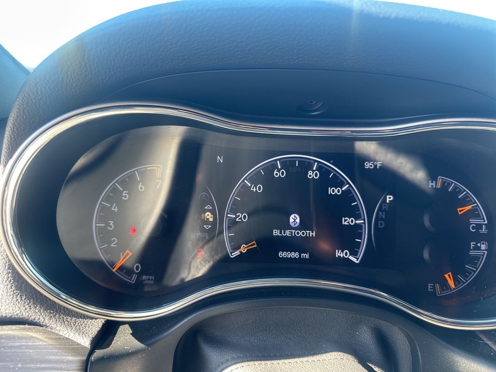 Thumbnail: 2021 Jeep Grand Cherokee - 10
