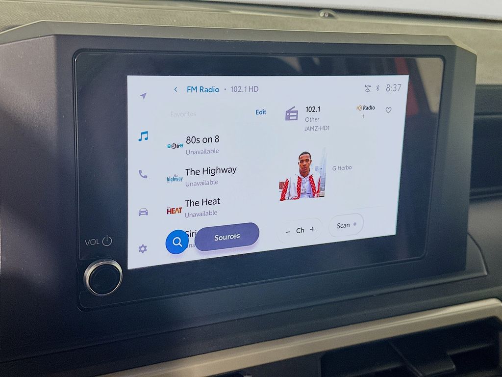 Used 2025 Red Toyota SR image 17