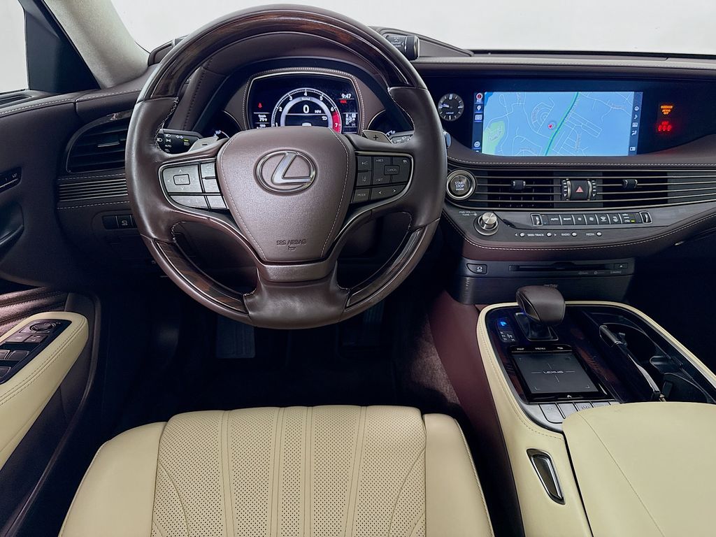 Thumbnail: 2020 Lexus LS - 23