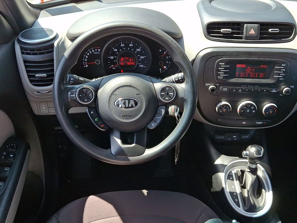 Thumbnail: 2016 Kia Soul - 12