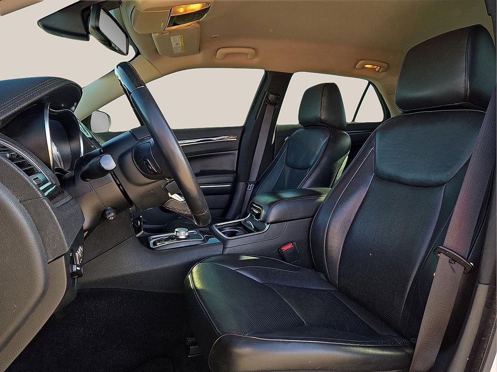 Used 2019 Chrysler 300 For Sale in Farmington, AR