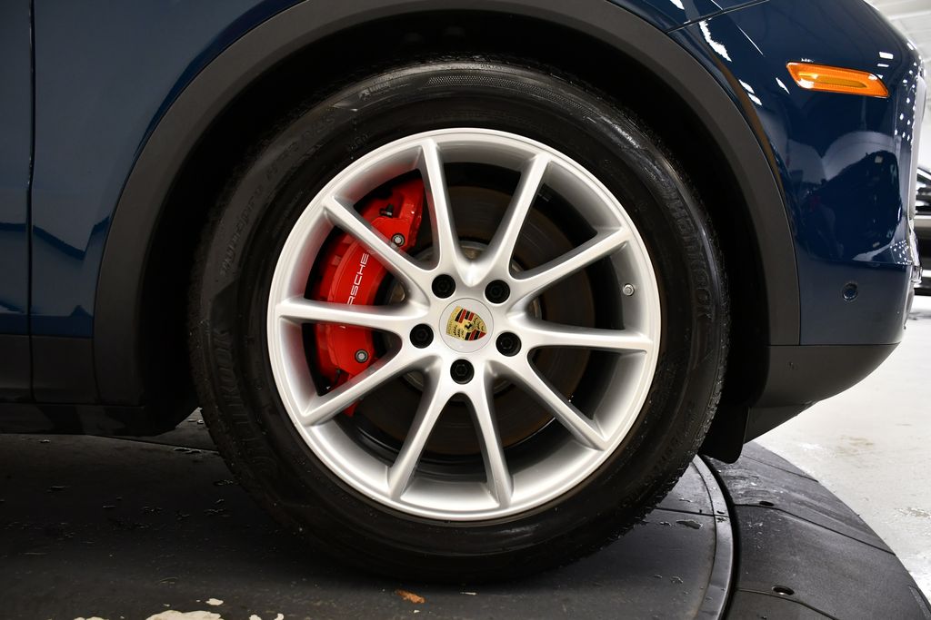 Thumbnail: 2024 Porsche Cayenne - 19
