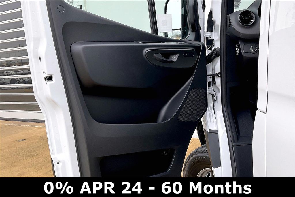 2025 Mercedes-Benz Sprinter Cargo Van Base - Photo 10