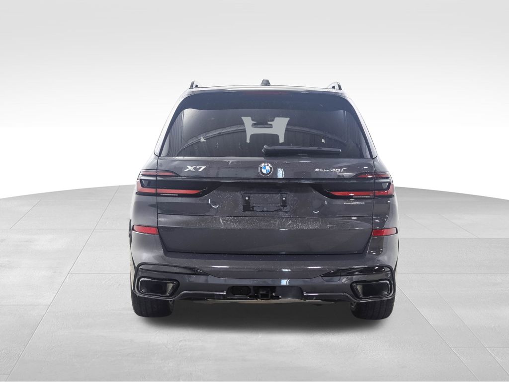 Thumbnail: 2024 BMW X7 - 4