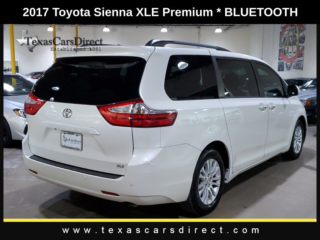 2017 Toyota Sienna XLE Premium 10