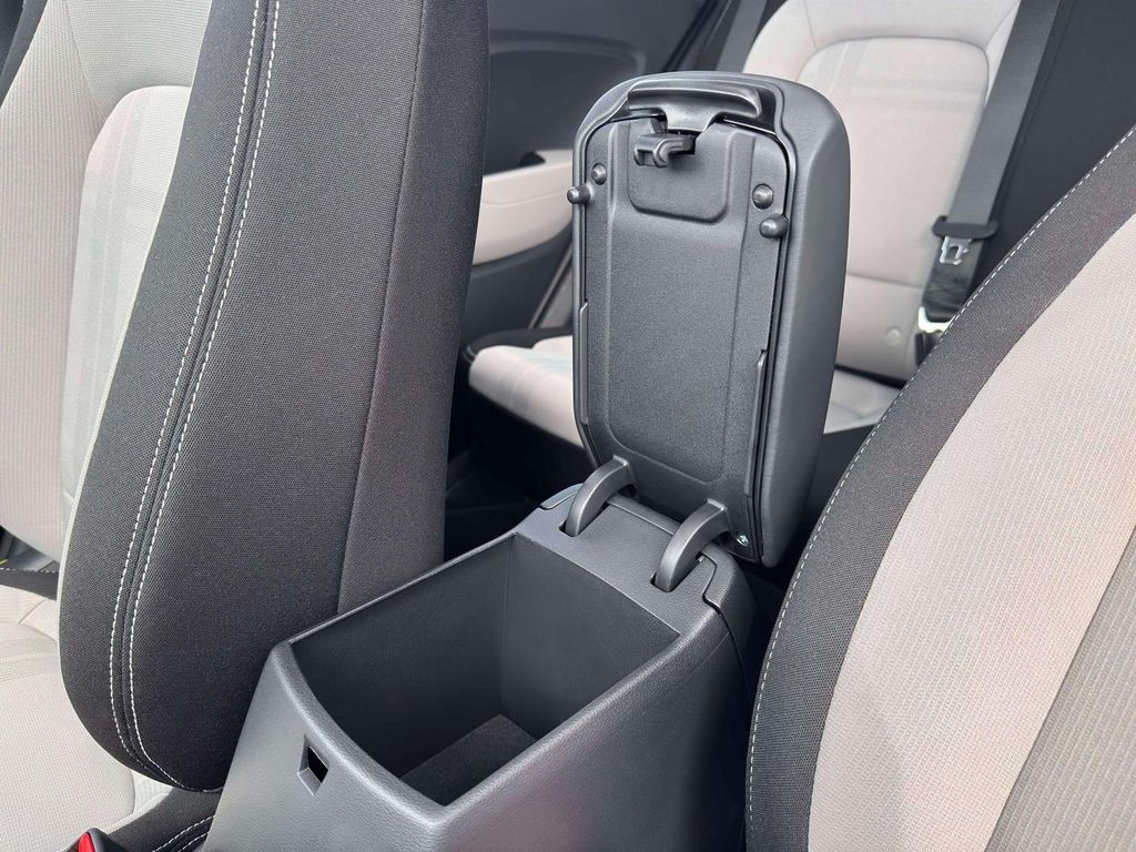 New 2026 Gray Hyundai SEL image 19